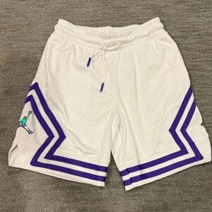 New Nike Jordan Kids' Air Diamond Shorts in White w Purple Little Boys Sz Small
